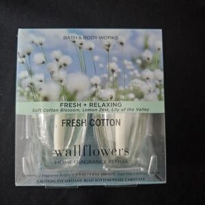 White Barn Wallflowers Fresh Linen